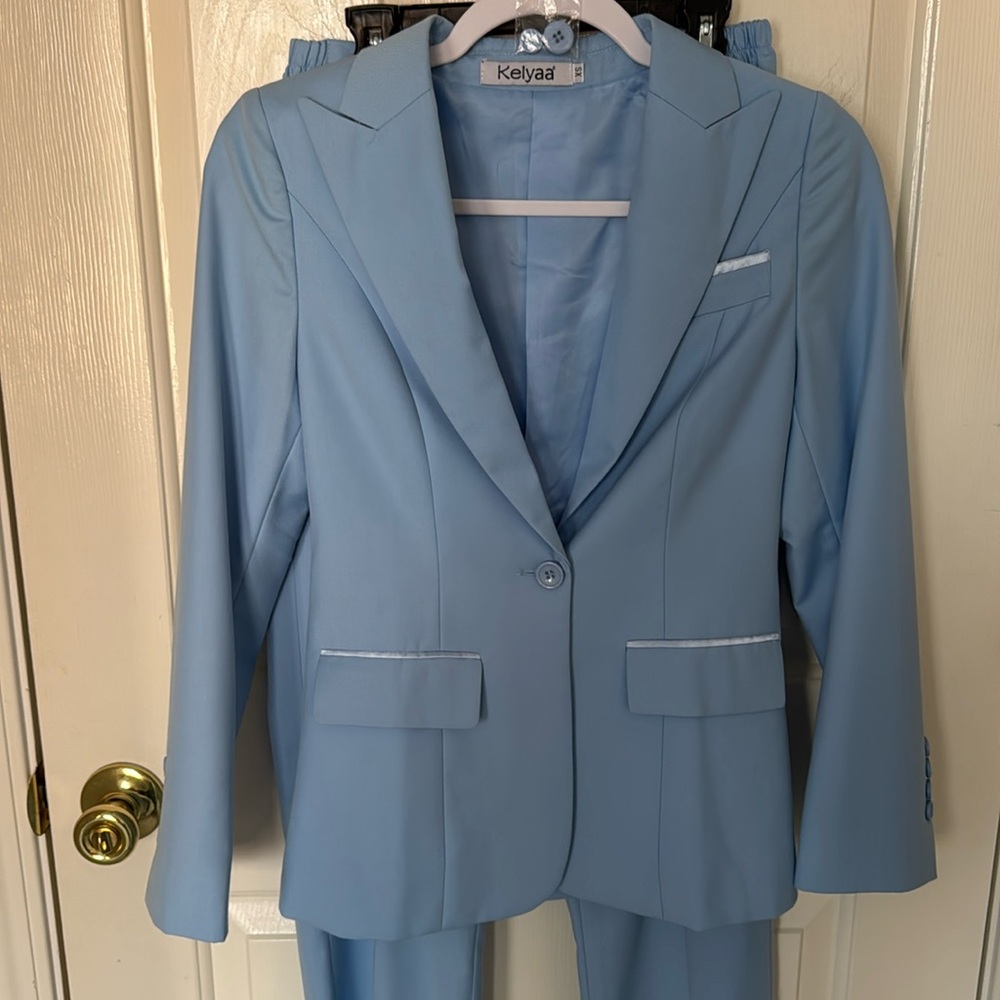 Kelyaa 2 piece suit